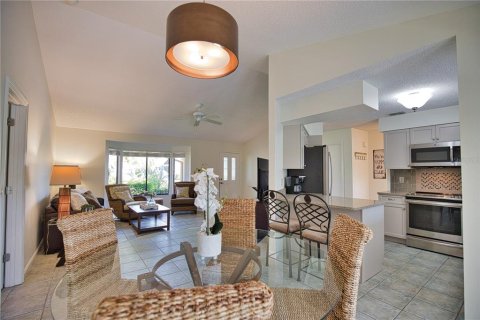 Villa ou maison à vendre à Nokomis, Floride: 2 chambres, 130.71 m2 № 2410628 - photo 15