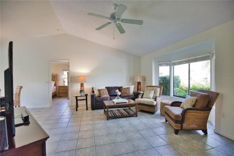 Villa ou maison à vendre à Nokomis, Floride: 2 chambres, 130.71 m2 № 2410628 - photo 5