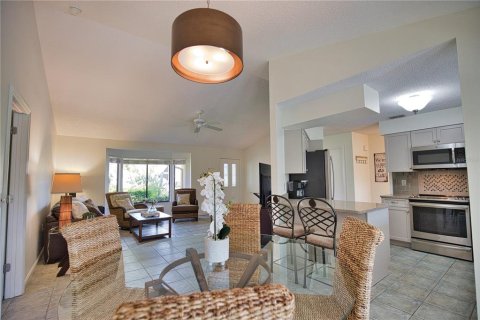 Villa ou maison à vendre à Nokomis, Floride: 2 chambres, 130.71 m2 № 2410628 - photo 7