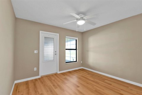 House in North Port, Florida 4 bedrooms, 140.93 sq.m. № 1626380 - photo 28