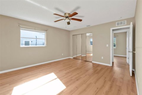 House in North Port, Florida 4 bedrooms, 140.93 sq.m. № 1626380 - photo 17