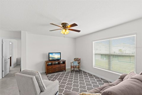 House in Parrish, Florida 4 bedrooms, 169.83 sq.m. № 2092279 - photo 23