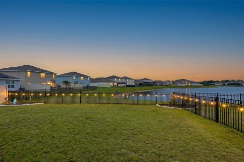 House in Parrish, Florida 4 bedrooms, 169.83 sq.m. № 2092279 - photo 2