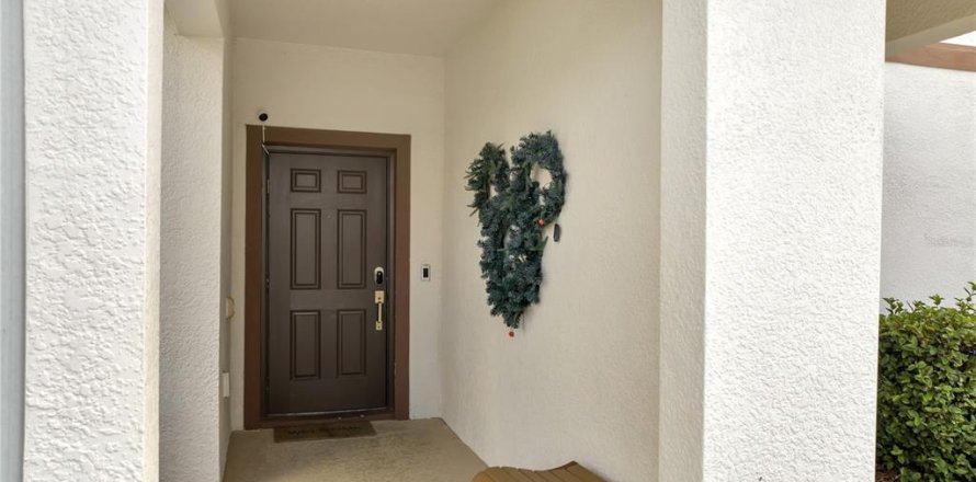 Townhouse in Davenport, Florida 4 bedrooms, 176.7 sq.m. № 1650475