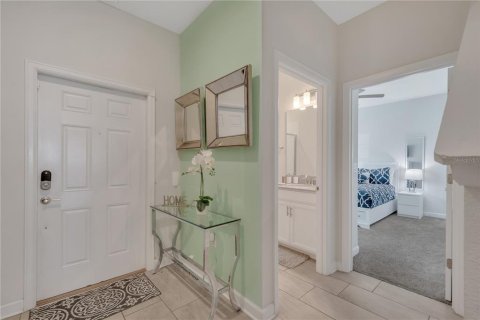 Townhouse in Davenport, Florida 4 bedrooms, 176.7 sq.m. № 1650475 - photo 5