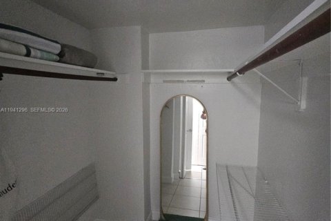 Купить кондоминиум в Пайнкрест, Флорида 1 спальня, 79.15м2, № 2088715 - фото 7