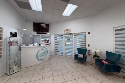 Immobilier commercial à Miami, Floride № 2080865