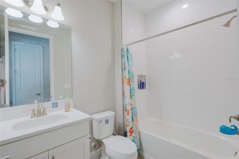 Villa ou maison à vendre à Riverview, Floride: 4 chambres, 297.19 m2 № 2294805 - photo 24