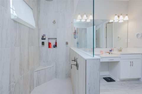 Villa ou maison à vendre à Riverview, Floride: 4 chambres, 297.19 m2 № 2294805 - photo 20