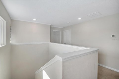 House in Davenport, Florida 4 bedrooms, 237.46 sq.m. № 2099049 - photo 12
