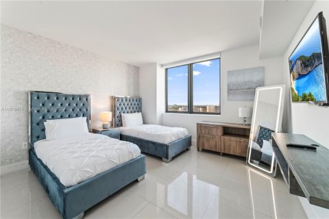 Copropriété à louer à Hallandale Beach, Floride: 3 chambres, 146.51 m2 № 1933863 - photo 18
