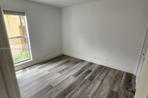 Condominio en venta en Tamarac, Florida, 3 dormitorios, 108.42 m2 № 2003327 - foto 16