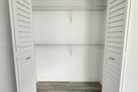 Condominio en venta en Tamarac, Florida, 3 dormitorios, 108.42 m2 № 2003327 - foto 19