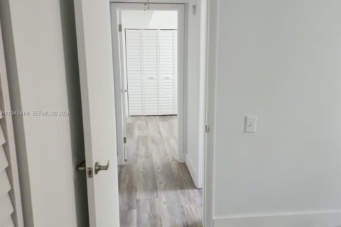 Condominio en venta en Tamarac, Florida, 3 dormitorios, 108.42 m2 № 2003327 - foto 10