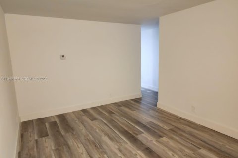 Condominio en venta en Tamarac, Florida, 3 dormitorios, 108.42 m2 № 2003327 - foto 21