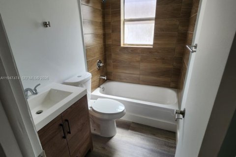 Condominio en venta en Tamarac, Florida, 3 dormitorios, 108.42 m2 № 2003327 - foto 15