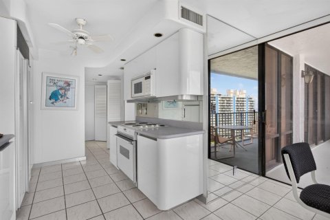 Condominio en venta en Fort Lauderdale, Florida, 2 dormitorios, 139.35 m2 № 2191668 - foto 13