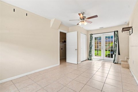 Casa en venta en Tampa, Florida, 4 dormitorios, 121.33 m2 № 2330052 - foto 19
