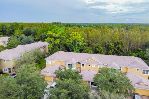 Adosado en venta en Tampa, Florida, 2 dormitorios, 118.73 m2 № 2234296 - foto 5