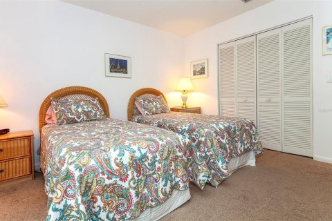 Condo in Venice, Florida, 2 bedrooms № 2100993 - photo 27