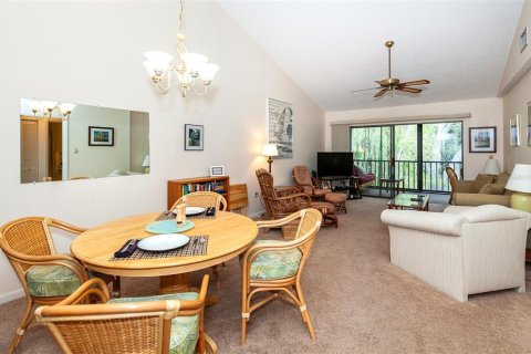 Condo in Venice, Florida, 2 bedrooms № 2100993 - photo 10