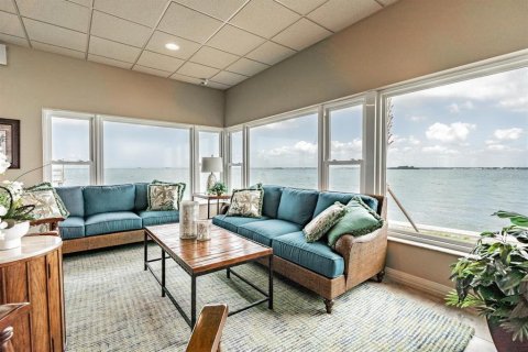 Condo in Dunedin, Florida, 2 bedrooms  № 2388596 - photo 25