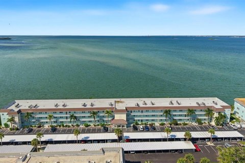 Condo in Dunedin, Florida, 2 bedrooms  № 2388596
