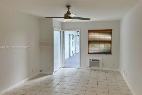 Copropriété à louer à Fort Lauderdale, Floride: 1 chambre, 63.17 m2 № 1996539 - photo 8