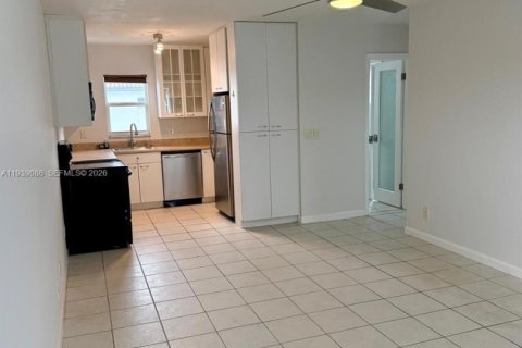 Copropriété à louer à Fort Lauderdale, Floride: 1 chambre, 63.17 m2 № 1996539 - photo 5