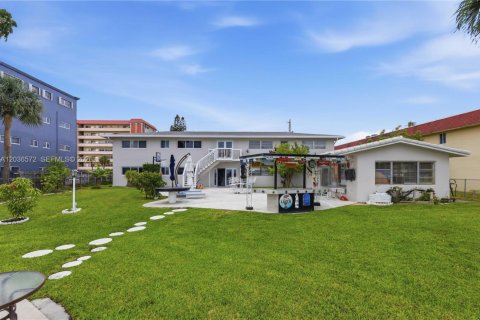 Condominio en venta en Deerfield Beach, Florida, 2 dormitorios, 144 m2 № 2084769 - foto 23