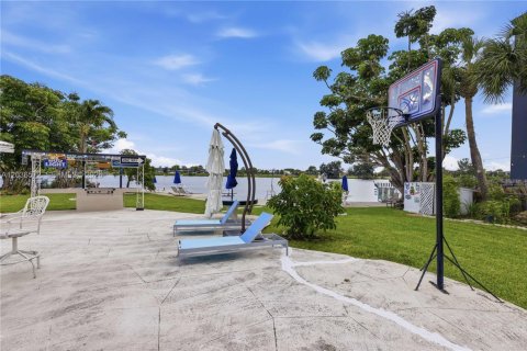 Condominio en venta en Deerfield Beach, Florida, 2 dormitorios, 144 m2 № 2084769 - foto 26