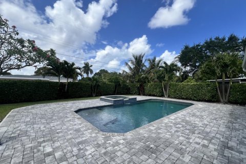 Casa en alquiler en Lake Worth, Florida, 2 dormitorios, 108.7 m2 № 1207827 - foto 1