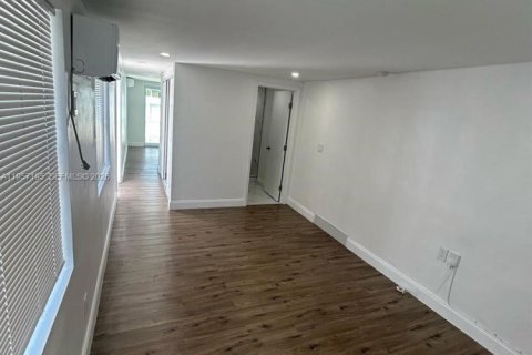 Купить виллу или дом в Холливуд, Флорида 3 спальни, 85.93м2, № 2020738 - фото 4