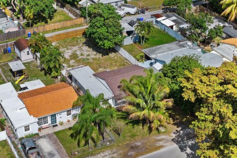 Купить виллу или дом в Холливуд, Флорида 3 спальни, 85.93м2, № 2020738 - фото 22