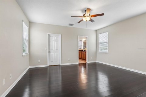 House in Wesley Chapel, Florida 4 bedrooms, 206.06 sq.m. № 2198207 - photo 18