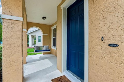 House in Wesley Chapel, Florida 4 bedrooms, 206.06 sq.m. № 2198207 - photo 5