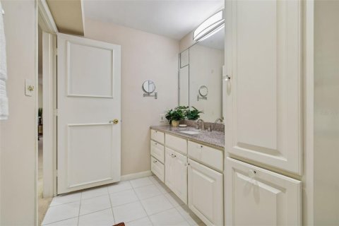 Casa en venta en Lakeland, Florida, 4 dormitorios, 350.8 m2 № 2115006 - foto 28