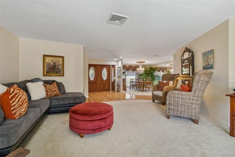 Casa en venta en Lakeland, Florida, 4 dormitorios, 350.8 m2 № 2115006 - foto 17