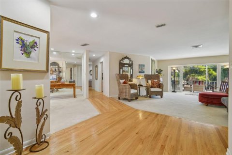 Casa en venta en Lakeland, Florida, 4 dormitorios, 350.8 m2 № 2115006 - foto 16