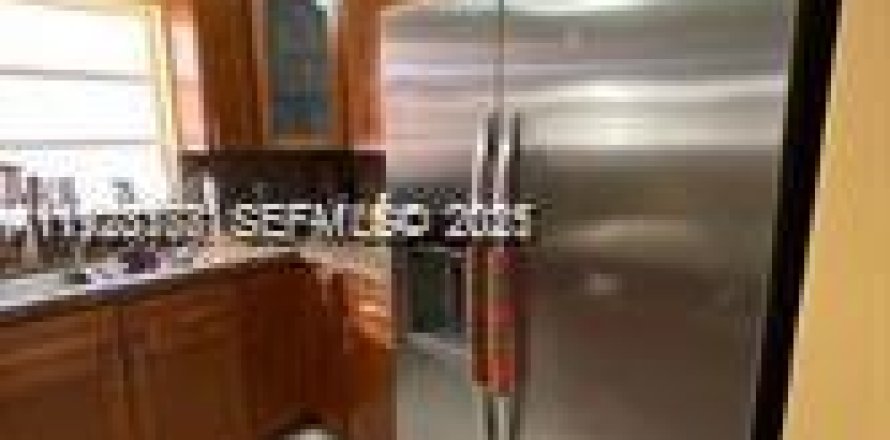 Casa en Hialeah, Florida 3 dormitorios № 1982659