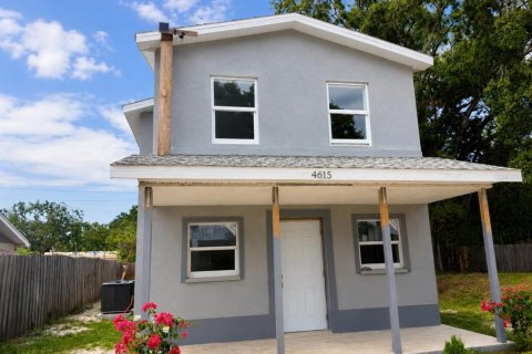 House in Holiday, Florida 4 bedrooms, 144 sq.m. № 2225668 - photo 5
