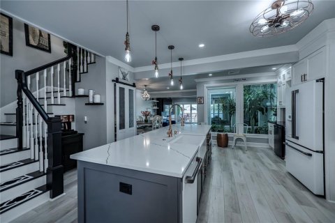 Adosado en venta en Lake Suzy, Florida, 3 dormitorios, 224.27 m2 № 1912723 - foto 13