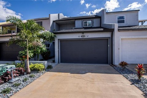 Adosado en venta en Lake Suzy, Florida, 3 dormitorios, 224.27 m2 № 1912723 - foto 3