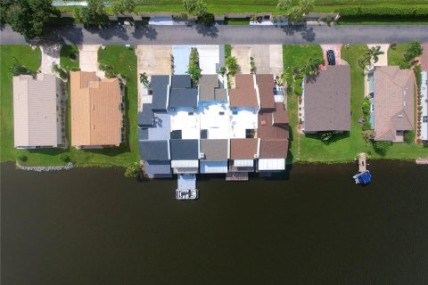 Adosado en venta en Lake Suzy, Florida, 3 dormitorios, 224.27 m2 № 1912723 - foto 7
