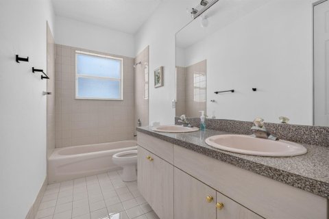 Villa ou maison à vendre à Dania Beach, Floride: 3 chambres, 231.14 m2 № 2402081 - photo 30