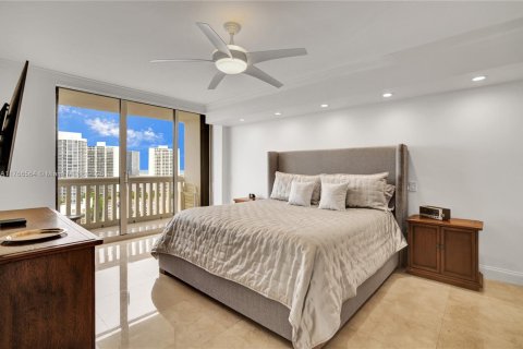 Condominio en venta en Aventura, Florida, 3 dormitorios, 157.56 m2 № 1862712 - foto 16