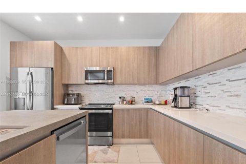 Villa ou maison à vendre à Doral, Floride: 4 chambres, 223.15 m2 № 2024400 - photo 5