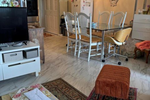 Condo in West Palm Beach, Florida, 1 bedroom  № 2387918 - photo 12