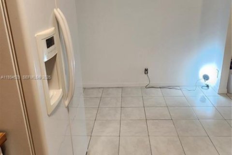 Apartamento en alquiler en Lake Worth, Florida, 3 dormitorios, 189.52 m2 № 1992909 - foto 4