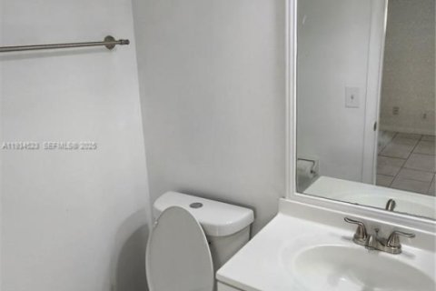 Apartamento en alquiler en Lake Worth, Florida, 3 dormitorios, 189.52 m2 № 1992909 - foto 15